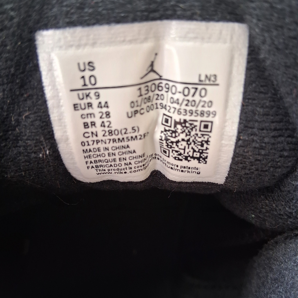 Air Jordan 12 Retro "University Gold - Picture 8 of 8